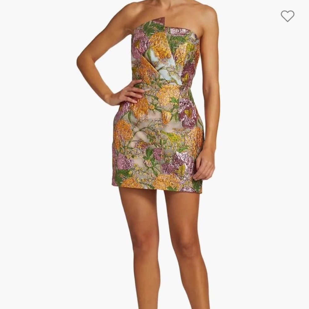 NWT Elliatt strapless dress